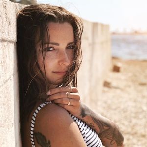 Meet your Posher, Stepfanie